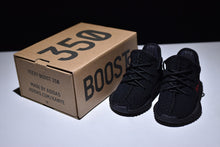 YEEZY BOOST 350 V2 black red bred